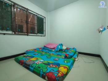 *****ทาวน์เฮ้าส์มือสองย่านสมุทรสาคร ม.จารุวรรณ เพชรเกษม 130 เนื้อที่มากถึง 22.3 ตร.ว. ฟังก์ชันจัดเต็มถึง 3 ห้องนอน 3 ห้องน้ำ 1 ที่จอดรถ บนทำเลเดินทางสะดวก เชื่อมต่อถ.เพชรเกษม, ถ.พุทธมณฑลสาย 5, ถ.เศรษฐกิจ 1